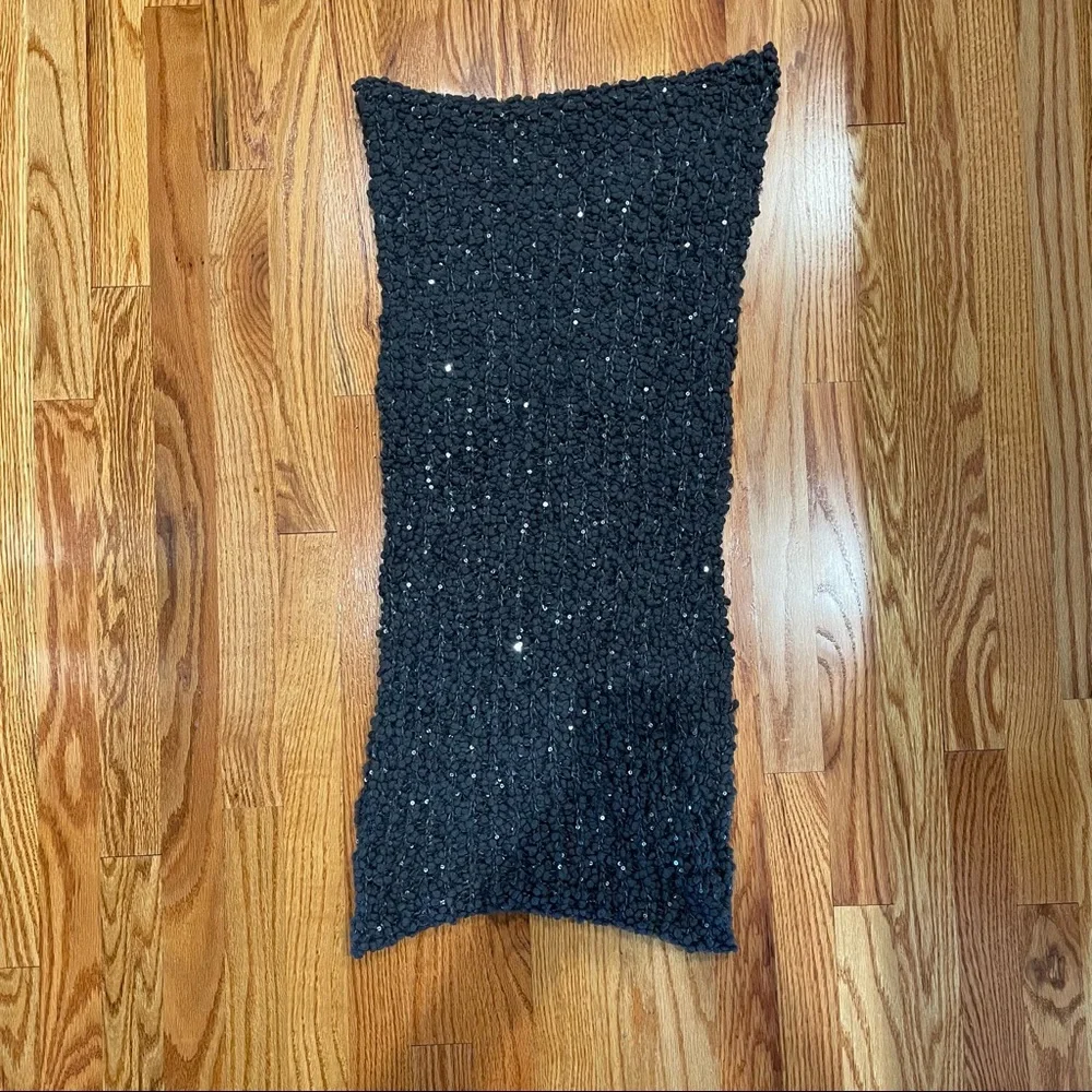 Anthropologie gray infinity scarf with sequins